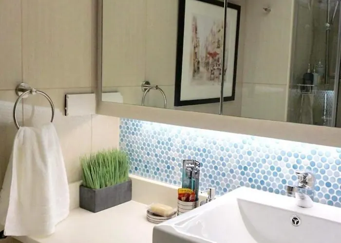 Aiza's Place In Shell Residences Moa *