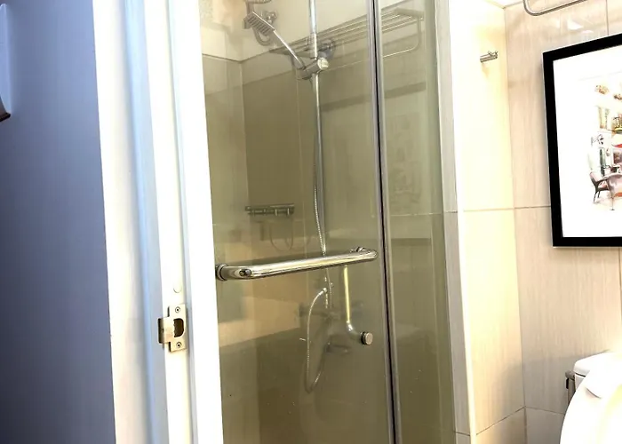 Aiza's Place In Shell Residences Moa Apartment *